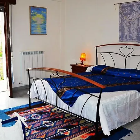 Passiflora House - Basilicata Nyaraló *